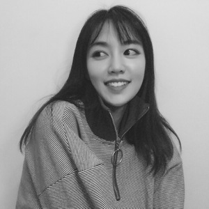 久久精品中文字幕
