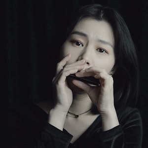 久久精品中文字幕
